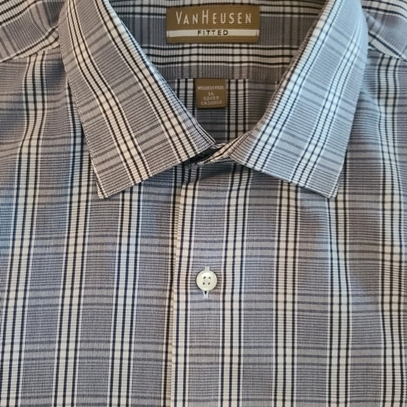 Van Heusen shirt - Picture 6 of 9